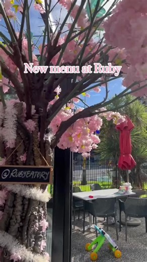 Did someone say NEW MENU!! 📣 Call your friends and even your neighbour and come try all our new delicious dishes 🤤