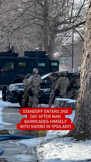 🚨A standoff involving an armed individual has stretched past 24 hours in Ypsilanti. Read more details: https://themetrodetroitnews.com/standoff-enters-second-day-after-man-barricades-himself-with-sword-in-ypsilanti/ | Metro Detroit News