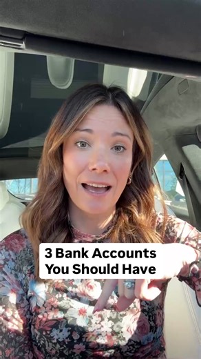 Here are the three accounts I recommend: 1️⃣ A primary checking account for everyday spending. 2️⃣ A separate emergency fund (start with $1,000, then build to 3–6 months). 3️⃣ A high-yield savings account for short-term goals and sinking funds. And if you want help keeping it all straight, set up your budget in @EveryDollar