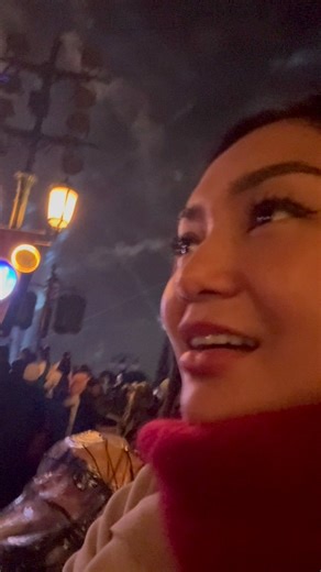 Surrounded by strangers and stardust✨🎆 | Juday Dote Servando