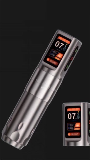 ♠CANCERBERO TATTOO SUPPLIES♠ on Instagram: "V80 AJUSTABLE 🔥 CONSEGUILA EN CANCERBERO TATTOO SUPPLY ♠️ Pen inalámbrica con stroke regulable🆗 Diseño ergonómico para un agarre más confortable y alta estabilidad ✅ Incluye batería de repuesto 🔋 Dimensiones: 40 mm x 143 mm. Peso: 240 g (pen + batería). Motor: Coreless 9500 rpm. Stroke: 2 a 4.2 mm. Batería: 1600 mAh. Duración: de 4 a 6 hs. Carga: de 2.5 a 3 hs. Voltaje: 4V - 12V (ajustable en 0,1V) 🇦🇷🛵 Envíos a todo el país ♠️ CANCERBERO ♠️ DISTR