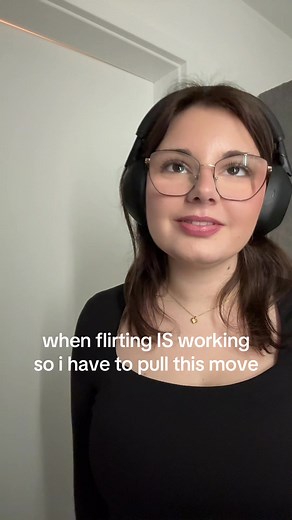 Expert Flirting Tips: How to Know It's Working