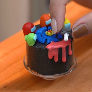 How To Make MINIATURE AMONG US CAKE | Teeny Cakes