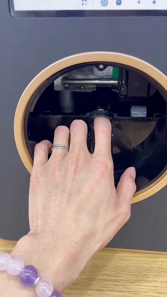 Mindful Pause for Enhanced Creativity