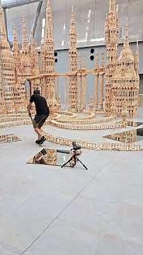 Biggest Domino falldown ever with Kapla