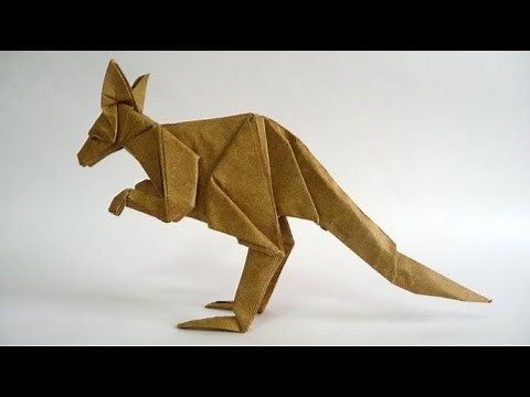 Origami kangaroo by Fernando Castellanos