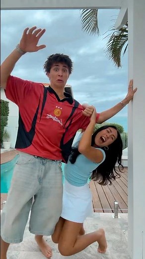 Maui Wowie trend… FELL OFF AT THE END 😭🤕 | Cadel and Mia