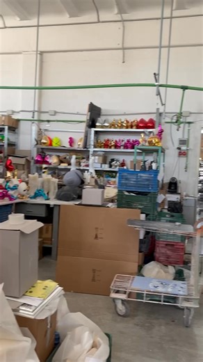 1.3K views | An exclusive behind the scenes look into Italian artist Sandro’s studio, in Italy  | Un regard exclusif dans les coulisses de l’atelier de l’artiste italien Sandro, en Italie  Sagrasse | Galerie d'art Beauchamp | Facebook