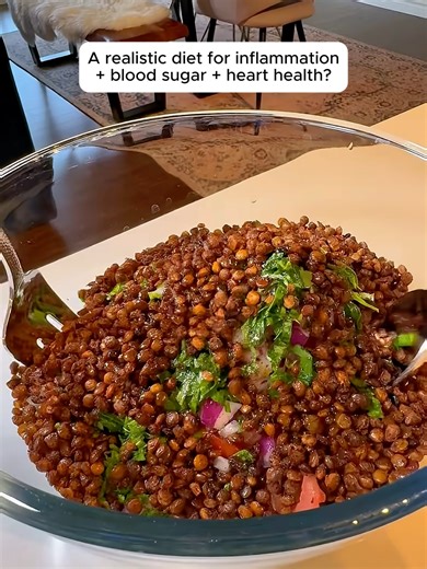 The Mediterranean diet helps reduce the risk of many health issues #healthymealsonabudget #healthymeals #mediterraneandiet #cholesterol #bloodsugarcontrol #hearthealth