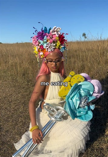 first time trying pipe cleaner flowers n blending them w crochet. kinda love etttt. inspo - gentle monsters new bouquet collection #pipecleaner #crochet #gentlemoster #GENTLEMONSTER_BOUQUETCOLLECTION #GENTLEMONSTER2026