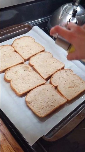 How To Make Cinnamon Sugar Toast With The LEVO Butter Sprayer