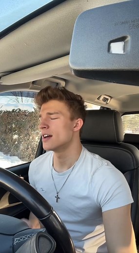 Screaming songs in my car takes all my stress away.. just me..? okay.. 😂