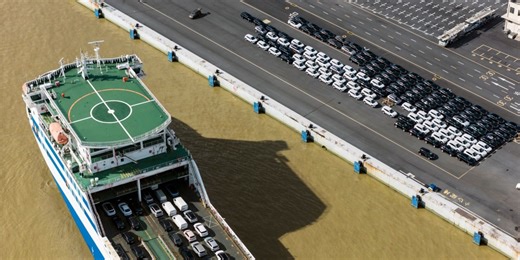 China’s Record Trade Surplus Defies Expectations for Tariff-Driven Slowdown