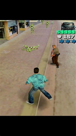 Cop vs master chief 😂😂. #gta #gta6 #gtavicecity #ps2