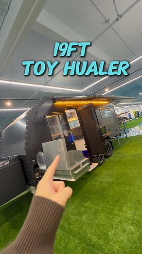 Step inside this 19ft toy hauler 👀✨ Full interior tour with a comfy bed 🛏️, functional kitchen 🍳, smart storage, and a flexible garage-to-living layout. Big comfort in a compact rig — would you live in this? 😎🔥 🌟 Contact us: 📞 WhatsApp: 8615015572152 📧 Email: tom@ecocampor.com 🌐 Website: https://www.ecocampor.com/ #ecocampor #toyhauler #caravanlife #campertrailer #rvlife #offroadcamping #overland #outdooradventure #campinglife | Ecocampor Rv