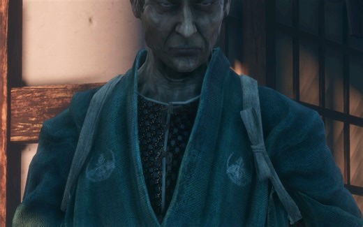 细致观察蓝衣武士剑客的细节