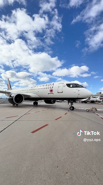 Exploring Toronto Pearson Airport YYZ