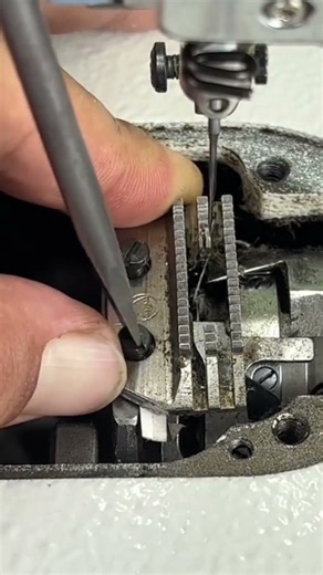 Sewing Machine Hook Timing Adjustment 🔧 | Perfect Needle & Hook Timing #Shorts
