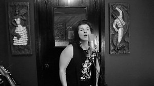 This song is for anyone who knows addiction, mental illness, homelessness, or all of the above. Let's start the conversation and stop the stigma! Pass it on! This video has 21M views and over 500k shares ❤️❤️ Please stream it anytime you want on Spotify and save it to your song collection! | Daphne Willis