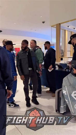 Andy Cruz 🤝 Shakur Stevenson Shakur Stevenson wishes Andy Cruz luck ahead of title fight vs Ray Muratalla!!! #boxing #muratallacruz | Fight Hub TV