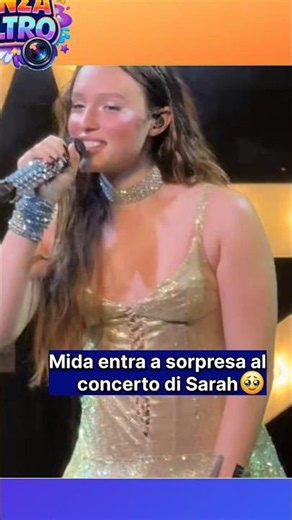 Mida entra a sorpresa al concerto di Sarah 🥹