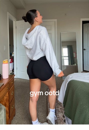 drafttt 🤍✨ tomorrow we will back in the grove of life after the Christmas holiday & hopefully posting 🕺 #gymootd #legdayfit #workoutfitideas