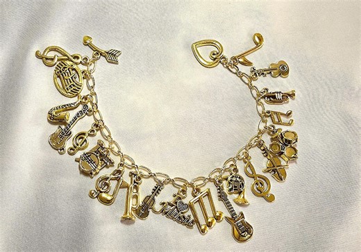 Music Themed Charm Bracelet, Gold Tone Music Charms - Etsy