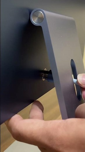 Unboxing a blue iMac M4 in 2026?