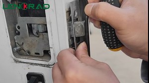 LENKRAD RV Door Lock, Zinc Alloy Entry Side Latch with Handle, Paddle Deadbolt and 2 Keys Fit for Travel Trailer Camper Cargo Hauler(Black)