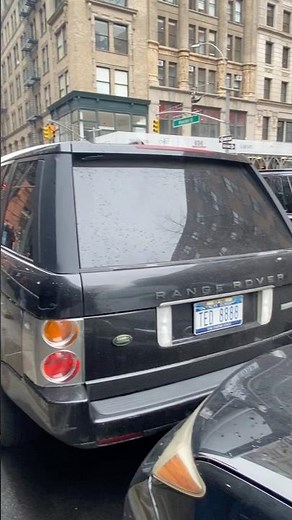 Range Rovers in New York and Memphis - rangeyparts.com #rangerover #L322