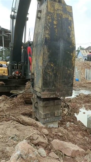 excavator mounted drop hammer ❤‍🔥 #shorts #viral #pilefoundation