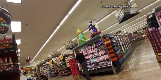 WATCH: Bear cub walks into grocery store in Oro Valley
