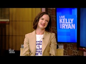 Juliette Lewis on Working With Christina Ricci in “Yellowjackets”