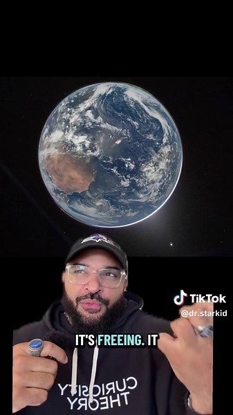 New images from Artemis II courtesy of commander wiseman. Scale and perspective #Nasa #space #science #tiktoklearningcampaign