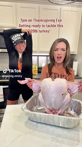 Turkey goes in at midnight👊🏼👊🏼 Y’all getting ready to eat?? It’s our favorite meal! #turkey #thanksgiving #foodprep #sistersquad #fyp