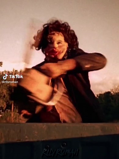 Editing Scene from Texas Chainsaw Massacre | Horror TikTok Edit