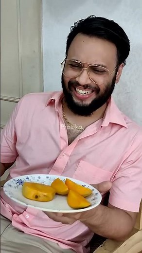 Navro Baiko chi Mango Fight 😅 #prasika #shorts #032