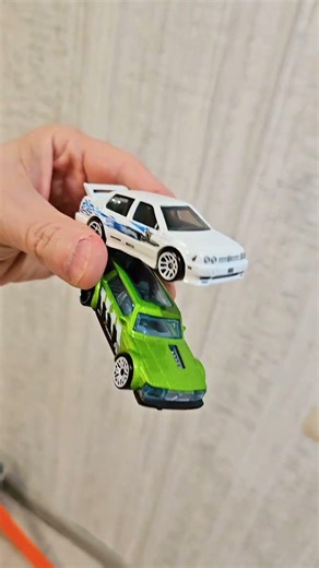 VW Jetta 2.0T против Volvo 240