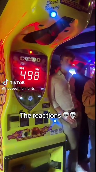 Unbelievable Strength! See This Girl Smash the Punch Machine at the Arcade