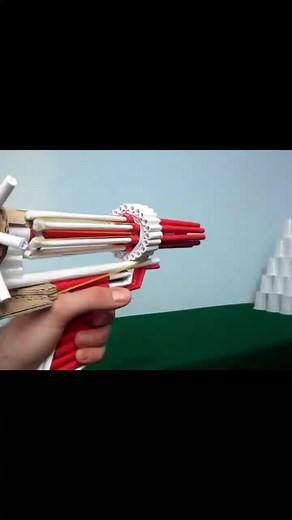 How To Make a Simple Automatic Paper G*n That Sh**ts 8 B*llets With Trigger (Part 1) #craft #craftingtutorials #craftingtiktok #diy #diyproject #fyp #foryou #trending #learnontiktok