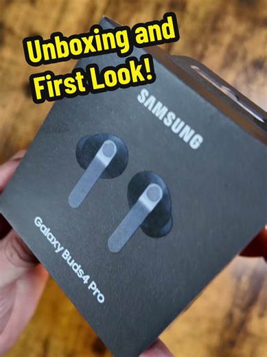 Unboxing the All New Samsung Buds 4 Pro