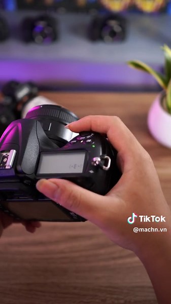 Huyền thoại máy ảnh Nikon D300: Đánh giá và Hình ảnh