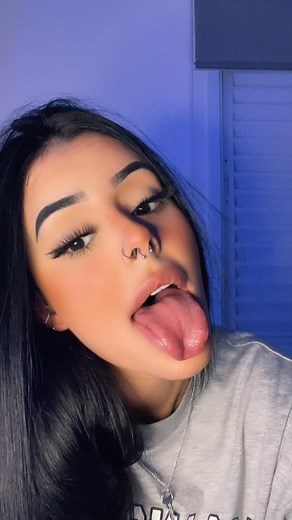 Os vídeos de mah_tavaress_ (@mah_tavaress__) com Sentando no Pula Pula - DJ DK BEATS & Mc Drika & Mc nem jm