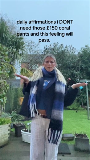 Coral Pants Trend: Embrace Style and Comfort