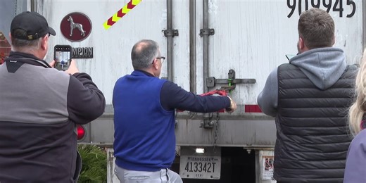 Supercomputer components arrive at University of Florida for new AI initiative