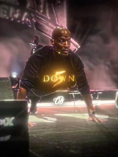 "GET DOWN NOW!" David Goggins SHAMES Crowd Into Push Ups