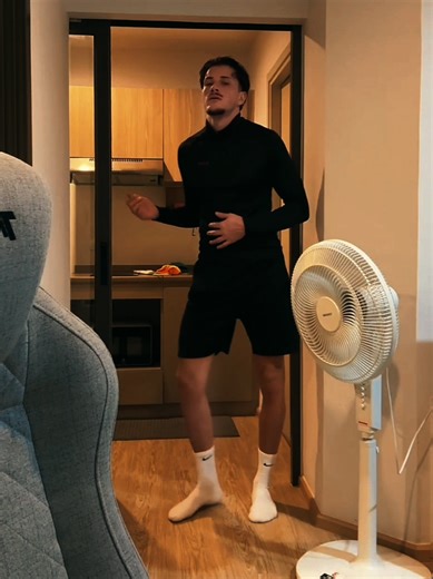 @FICHO on fire 🔥 #dancing #tiktoklive #livehighlights #fyp #viral