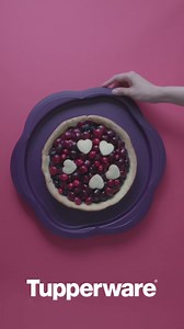 286 reactions · 826 shares | Faites tourner vos aliments facilement ! Vous allez aimer le plateau tournant pour vos apéritifs, vos plateaux de charcuterie, de fromages, ou pour décorer vos gâteaux ! En ce moment à 39,90€ ! | Tupperware France Officiel | Facebook