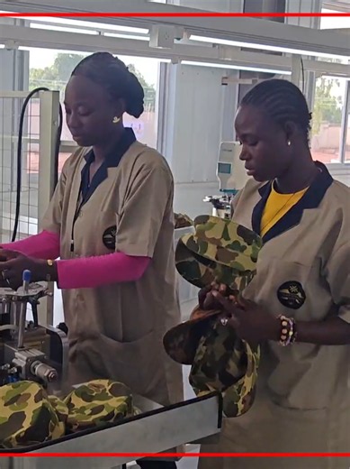 Burkina Faso : Le Complexe Industriel Textile des Forces (TEXFORCE) vu de l'intérieur #capitaineibrahimtraoré #aes #pourtoi #faso7 #burkinafaso🇧🇫