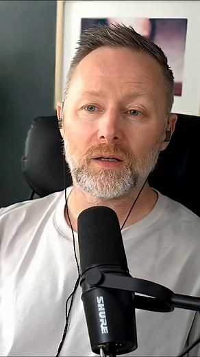 Limmy Twitch Clips + on Instagram: "SING FOR IT!! - Limmy streams LIVE every Mon-Fri 09:30-13:30 GMT/BST on Twitch & YouTube #limmy #twitchstreamer #twitch #youtube"